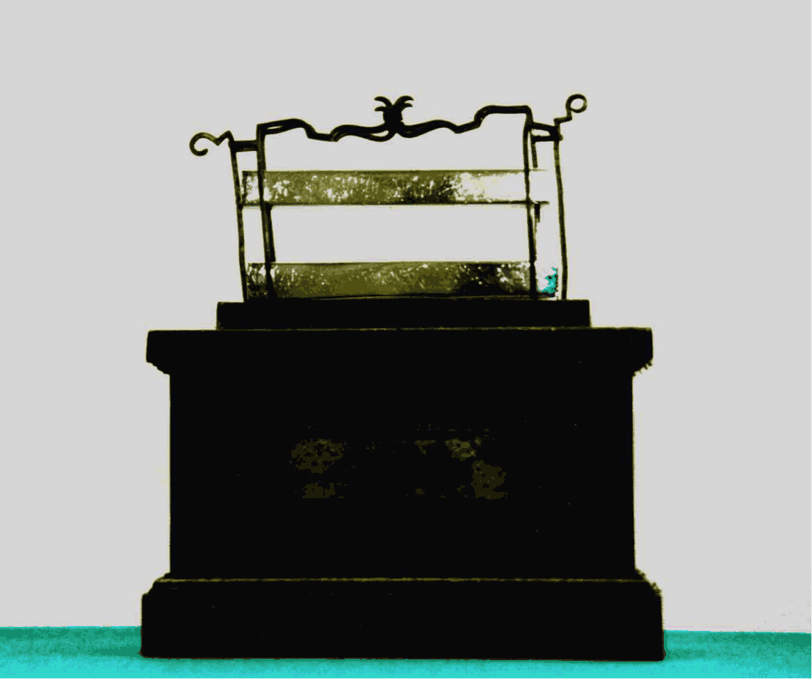 A KM Magnetic Steel memorial donated by Tokushichi Mishima to Hiroishi Elementary School