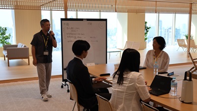 Photo - Small Group Discussion