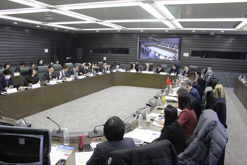 (Photo-1) The meeting - 1