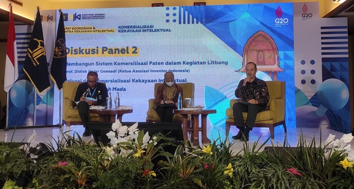 (Image)Activity of a long-term expert in Indonesia