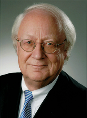 (photo-2) Dr. Jan Grotheer, President of German-Japanese Jurist-Association
