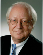 (photo-12) Jan Grotheer, President of German-Japanese Jurist-Associatio