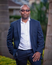 (Photo)Dr. MUNGAI Edward