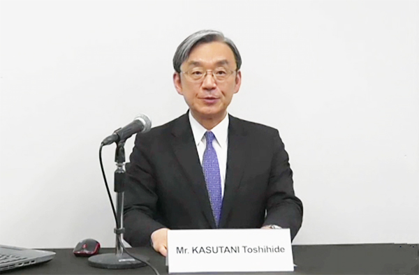 (Photo-1) Opening remarks by Mr. Kasutani, Commissioner