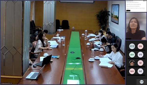 （Photo-1）Live streaming lecture