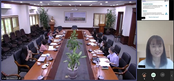 （Photo-2）Live streaming lecture