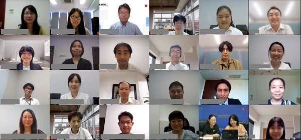 （Photo-1）Live streaming