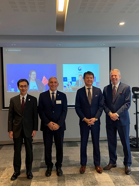 （Photo-2）Representatives from TM5 offices and WIPO who participated in the Annual Meeting