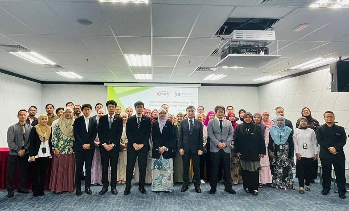 (photo-1) Opening ceremony (Group photograph)
