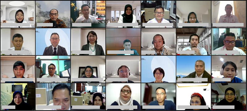(photo-2)  Training Program Attendees