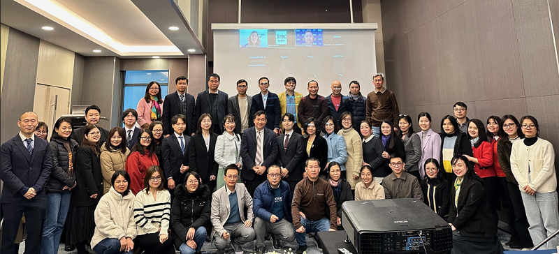 (photo-4) Group photo of workshop participants