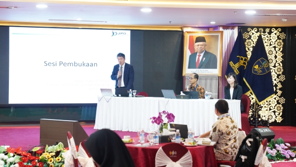 (Photo-2)Face-to-face training