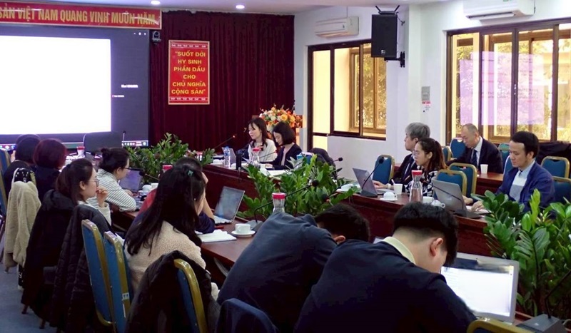 (Photo-2) Face-to-face training