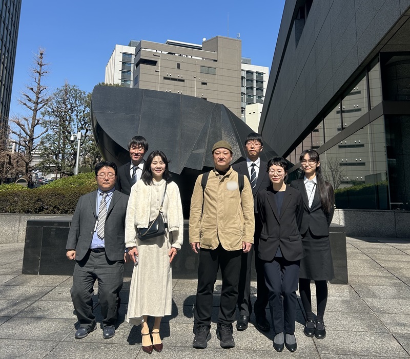 (Photo-1) Participants from two offices