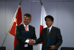 Mr.Kongstad, Director General, CEO of the DKPTO and Mr.Koezuka, Commissioner of the jpo