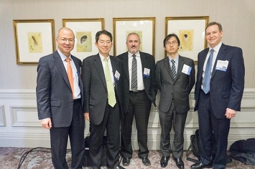 (photo-2) Participants in the panel discussion (Director Yamashita, second from the left and Chief Administrative Patent Judge Ruschke in the center)
