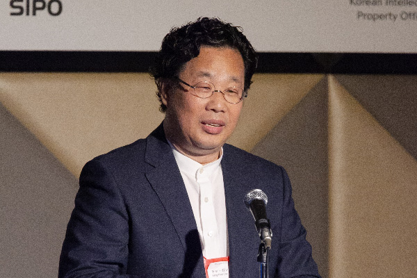 韓国：元LGエレクトロニクス ホームエンターテイメント デザイン研究所所長 兼 LG電子常務 チャ・ガンヒさんの写真