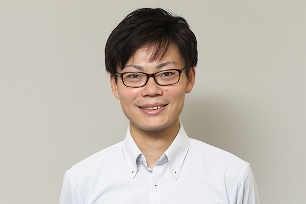 産業財産権専門官　鈴木貴久さんの写真