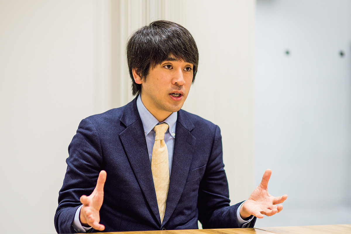 菅原潤一取締役の写真