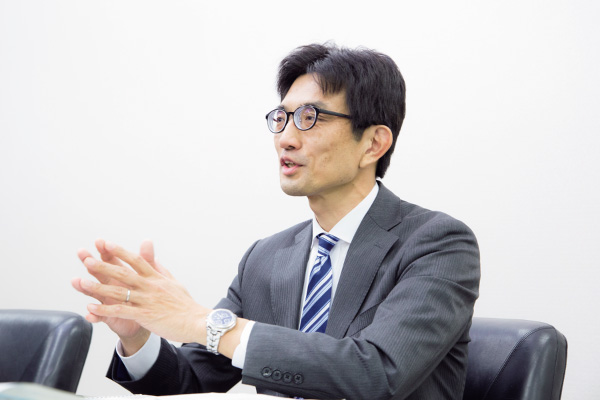 国際政策課多国間政策室 小野孝朗室長の写真
