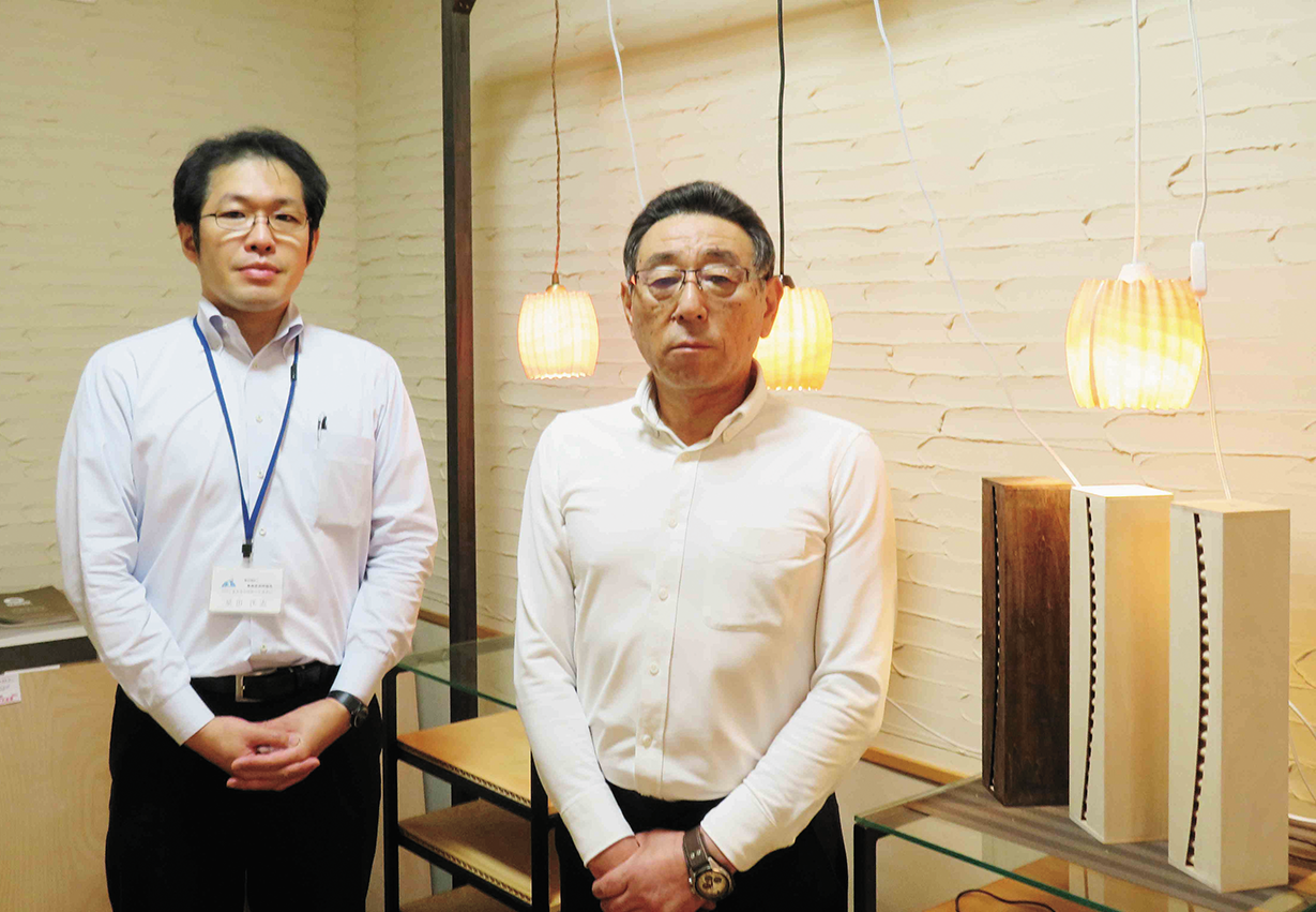 （左）青森県知財総合支援窓口 星田様（右）株式会社今井産業 今井様