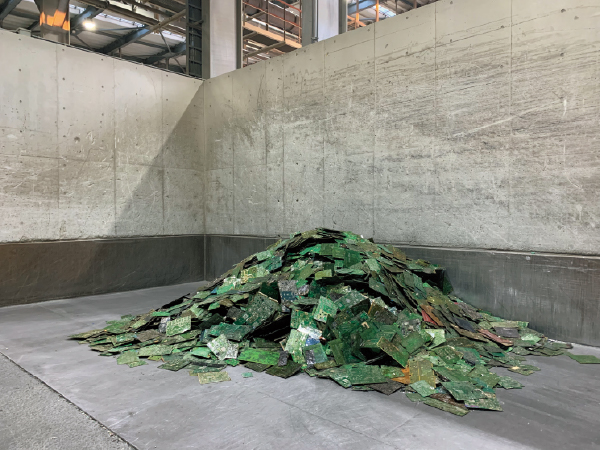 電子機器類の廃基盤（E-Scrap）のリサイクル
