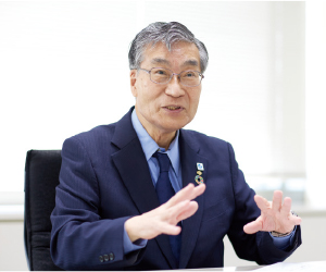 独立行政法人 国立高等専門学校機構 理事長 谷口 功