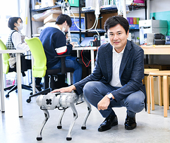 四脚ロボット