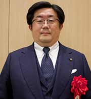 （写真）望月　健児  氏