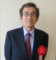 （写真11）服部 健一氏