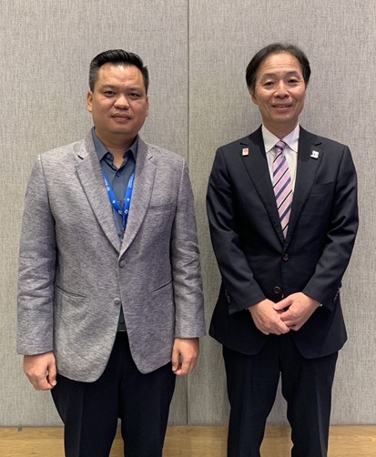 Bilateral meeting with Deputy Director General Saybandith (Laos) *On the right is JPO Deputy Commissioner YASUDA Futoshi.