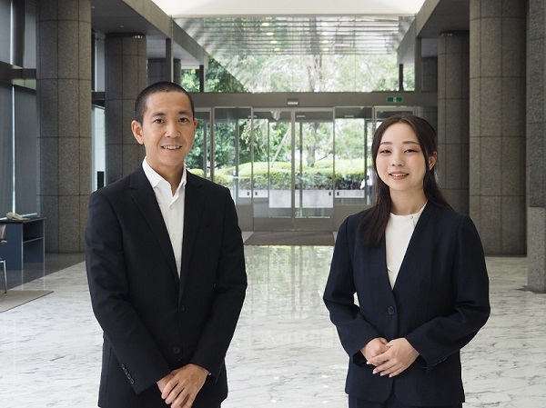 意匠審査官が、主に意匠の制度普及業務や、国際業務についてインタビューを受けました。