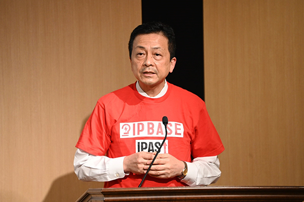（写真2）特許庁 森清長官による挨拶の様子