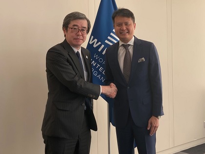 (Photo)Meeting with WIPO’s Director General Tang