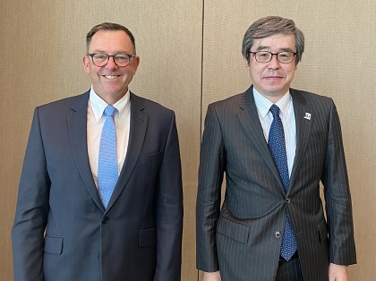 (Photo)Meeting with IP Australia’s Director General Schwager
