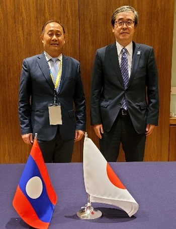 （写真）マカ副局長（ラオス）との会談