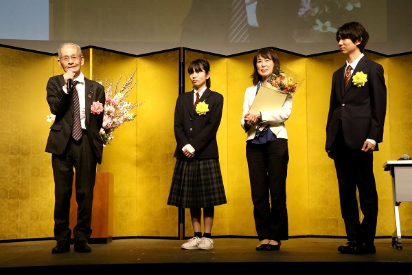 （画像）次期選考委員長 吉野彰さん紹介の様子