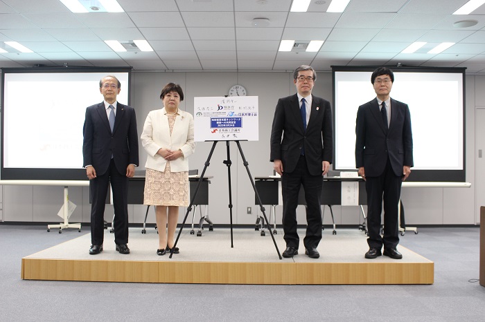 （写真1）宣言式の様子1