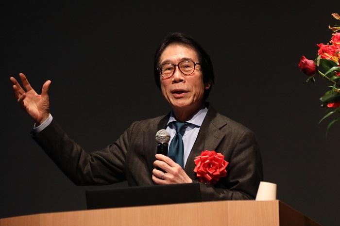 （写真2）基調講演2　一橋大学伊藤邦雄名誉教授