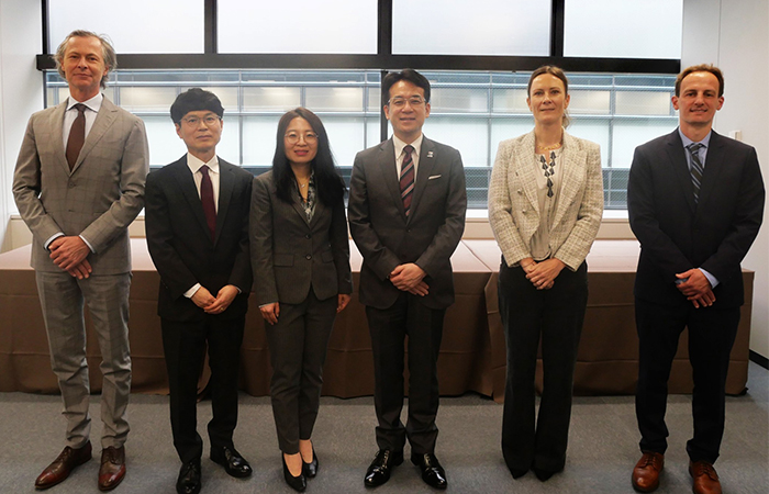 Photo - Representatives from the ID5 Offices and WIPO,including Mr. NONAKA , Director-General, Patent and Design Examination Department, JPO (third from right )
