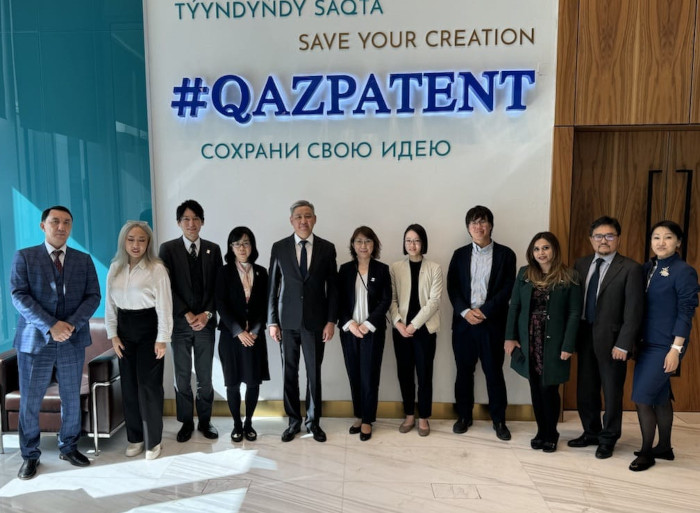 Photo - Group photo (Fifth from the left: Mr. Ospanov, Director of Qazpatent)