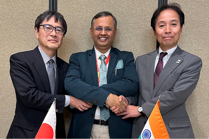 （画像）パンディット長官（インド）との会談