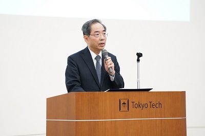 （画像）基調講演と閉会挨拶の様子