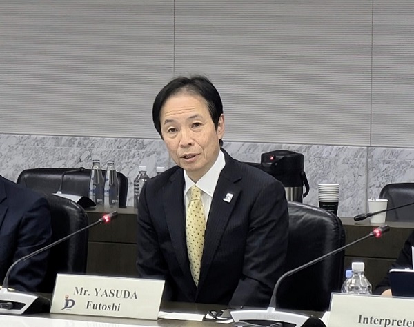 （写真）安田特許技監による開会挨拶