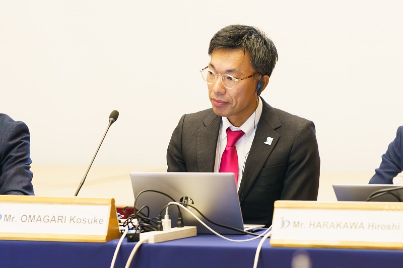 （写真5）尾曲意匠審査企画官によるプレゼンの様子