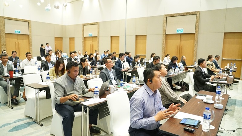 (Photo) Seminar