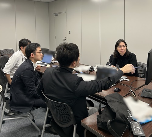 （写真4）各技術分野の協議の様子（2）