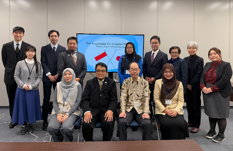 （写真）商標コースの受講者との集合写真