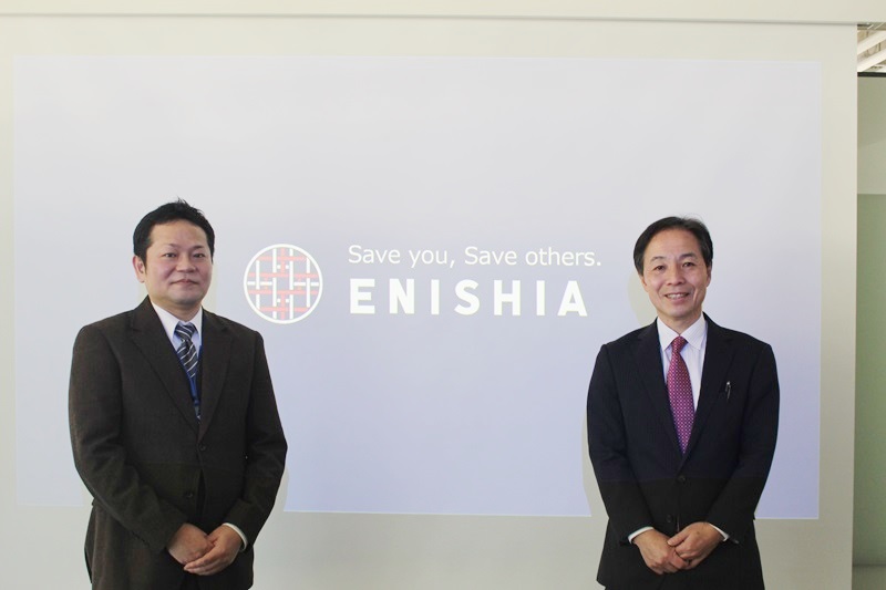 (写真)エニシア株式会社との意見交換
小東代表取締役(左)、安田技監(右)