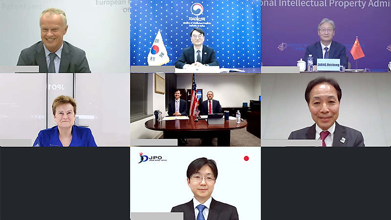 （写真）オンライン集合写真